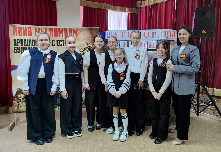 Праздничный концерт, посвященный 80-летию Дню Победы.